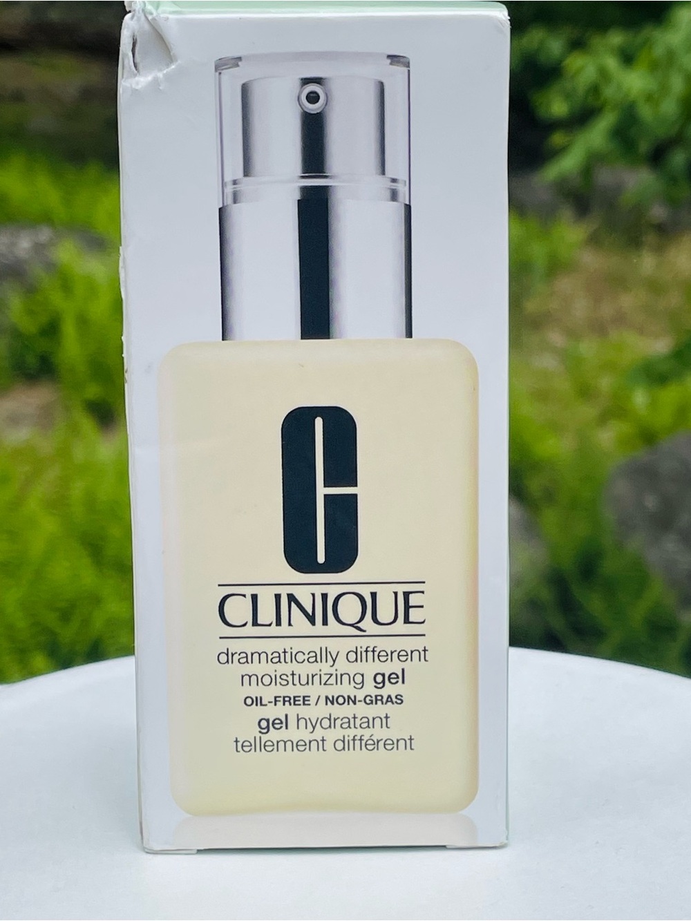 Clinique Dramatically Different Moisturizing Gel - 4.2 oz Light Yellow